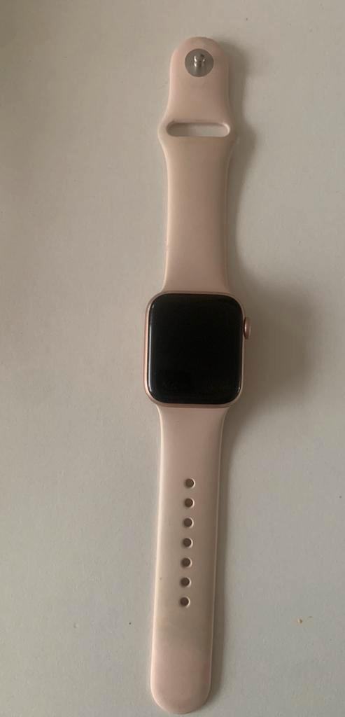 Apple Watch 5 series rose goud / smartwatch, Sieraden, Tassen en Uiterlijk, Smartwatches, Gebruikt, iOS, Roze, Afstand, Calorieverbanding