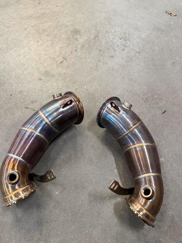 BMW M5 F90 Catless dowpipe’s beschikbaar voor biedingen