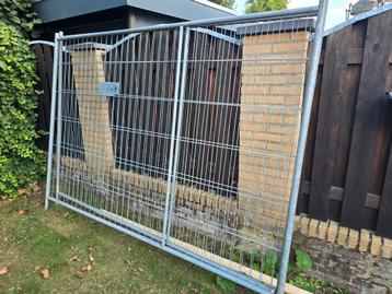 Mobi bouwhek 2 stuks lengte 272 hoogte 190 beschikbaar voor biedingen