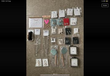 Nieuwe sieraden -oorbellen-ringen-kettingen = samen € 12,00 beschikbaar voor biedingen