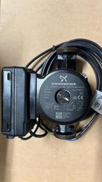 Grundfos UPMGEO 25, Doe-het-zelf en Verbouw, Ophalen, Minder dan 30 cm, Cv-ketel of Combi-ketel, Minder dan 60 cm