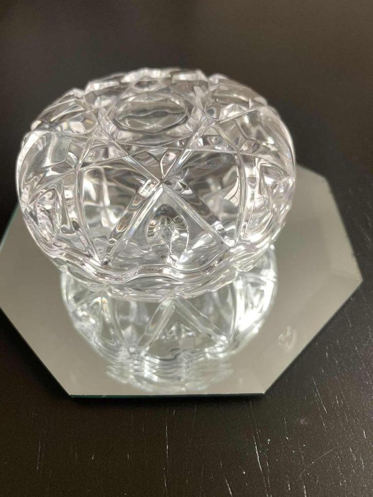 Kristallen doosje met deksel, Antiek en Kunst, Antiek | Glas en Kristal, Ophalen of Verzenden