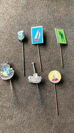 Oude speldjes Volendam Deltawerken Opheusden, Verzamelen, Speldjes, Pins en Buttons, Ophalen of Verzenden, Gebruikt, Overige onderwerpen
