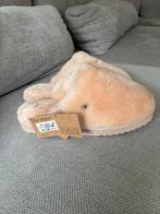 *Nieuw* Warmbat pantoffels schapenvacht, Wit, Nieuw, Ophalen of Verzenden, Pantoffels of Sloffen