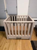 Mooie houten box, Kinderen en Baby's, Babywiegjes en Ledikanten, Ophalen, Zo goed als nieuw, Ledikant