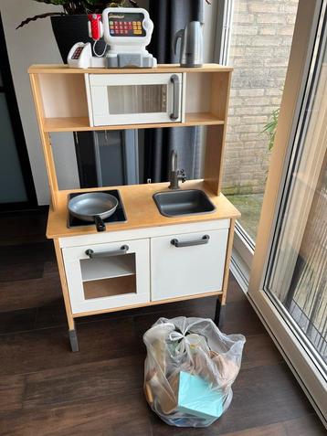 Ikea duktig speelkeukentje beschikbaar voor biedingen