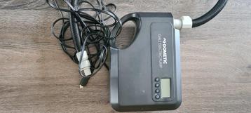 Elektrische pomp 12 Volt z g.a.n. beschikbaar voor biedingen
