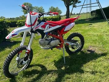 Crossmotor **NIEUW** beschikbaar voor biedingen