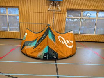 Eveveight RS V7 2024 10M - Zo goed als nieuw! beschikbaar voor biedingen