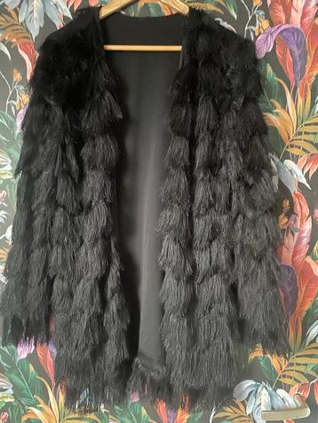 H&M zwarte fringe jas mt S beschikbaar voor biedingen