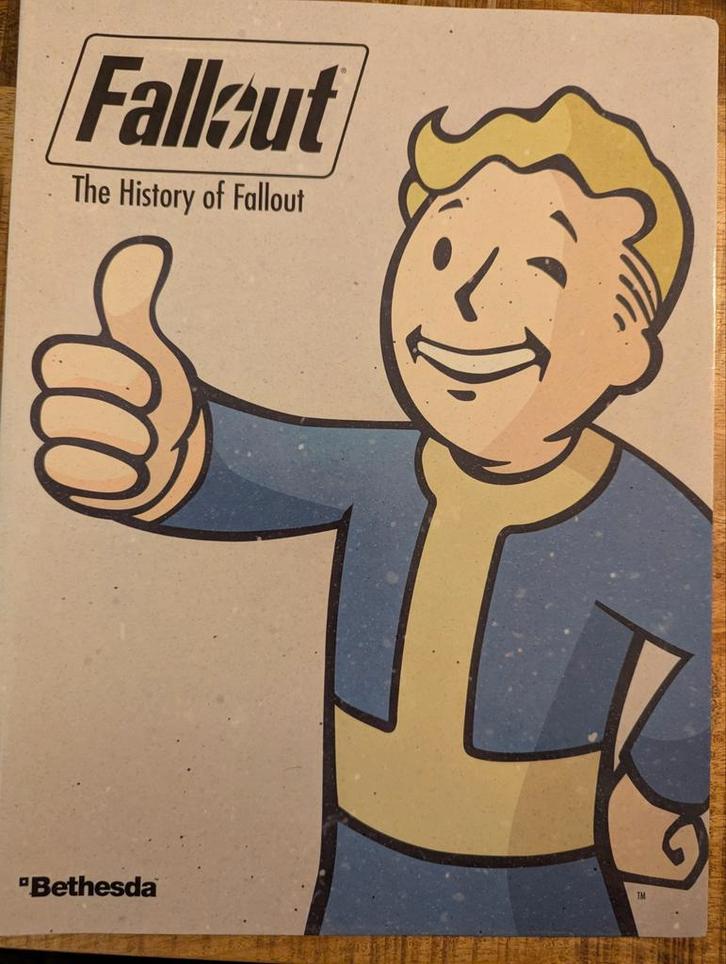 Fallout: The History of Fallout - Boek, Spelcomputers en Games, Games | Overige, Zo goed als nieuw, Role Playing Game (Rpg), Ophalen of Verzenden