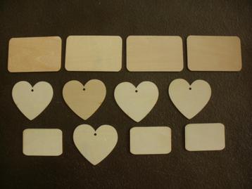 0910-Set –12dlg BLANK HOUT , HARTEN en LABELS zelf decoreren beschikbaar voor biedingen