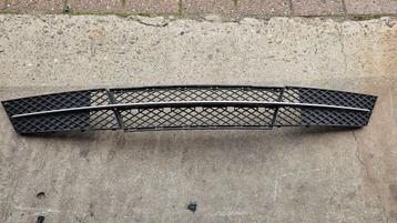 Bumper rooster open  BMW 5 serie E60 E61 LCi  51117178115 51 beschikbaar voor biedingen
