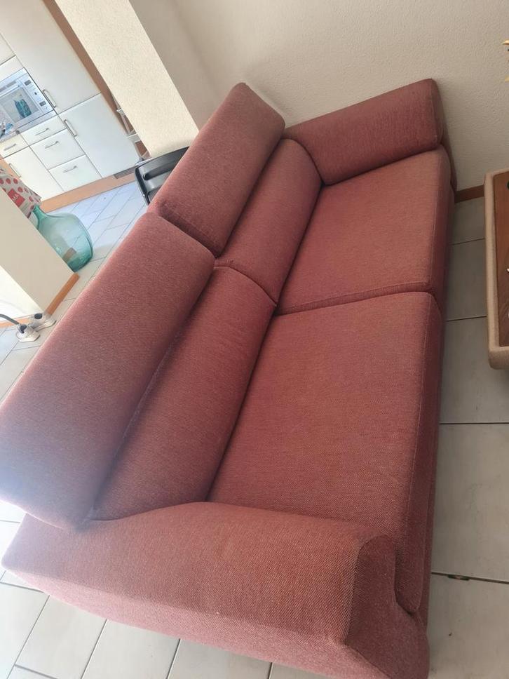 Comfortabele H&H bank in goede staat., Huis en Inrichting, Banken | Bankstellen, Zo goed als nieuw, Hoekbank, Vierpersoons of meer