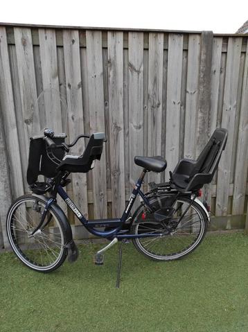Batavus mama - moederfiets met bobike fietsstoeltjes beschikbaar voor biedingen