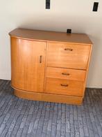Vintage half rond kastje, Huis en Inrichting, Kasten | Dressoirs, Vintage, Zo goed als nieuw, Met deur(en), 25 tot 50 cm