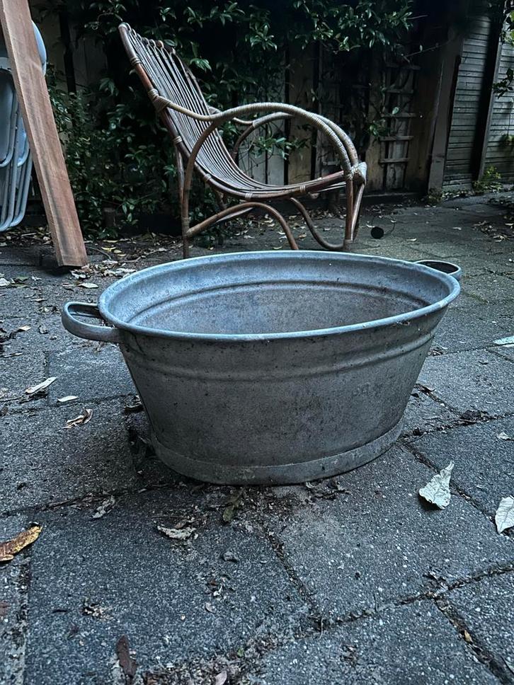 Vintage Zinken Wastobbe, Tuin en Terras, Tuinvazen, Gebruikt, Ophalen