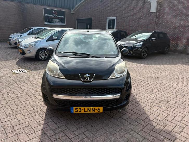 Peugeot 107 1.0 12V  100.000km nieuwe motor, Auto's, Peugeot, Bedrijf, Benzine, A, Hatchback, Handgeschakeld, Origineel Nederlands