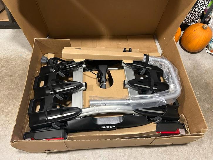 Thule Coach 276 Fietsendrager  Nieuw in Doos!, Auto diversen, Fietsendragers, Nieuw, Trekhaakdrager, 3 fietsen of meer, Brede banden