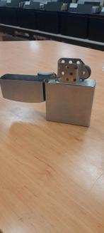 Zilverkleurige medium jumbo  (zippo style) aansteker., Onbekend, Ophalen of Verzenden, Zo goed als nieuw, Onbekend