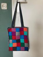 Vilten patchwork tas, Sieraden, Tassen en Uiterlijk, Tassen | Damestassen, Ophalen of Verzenden, Zo goed als nieuw, Overige kleuren