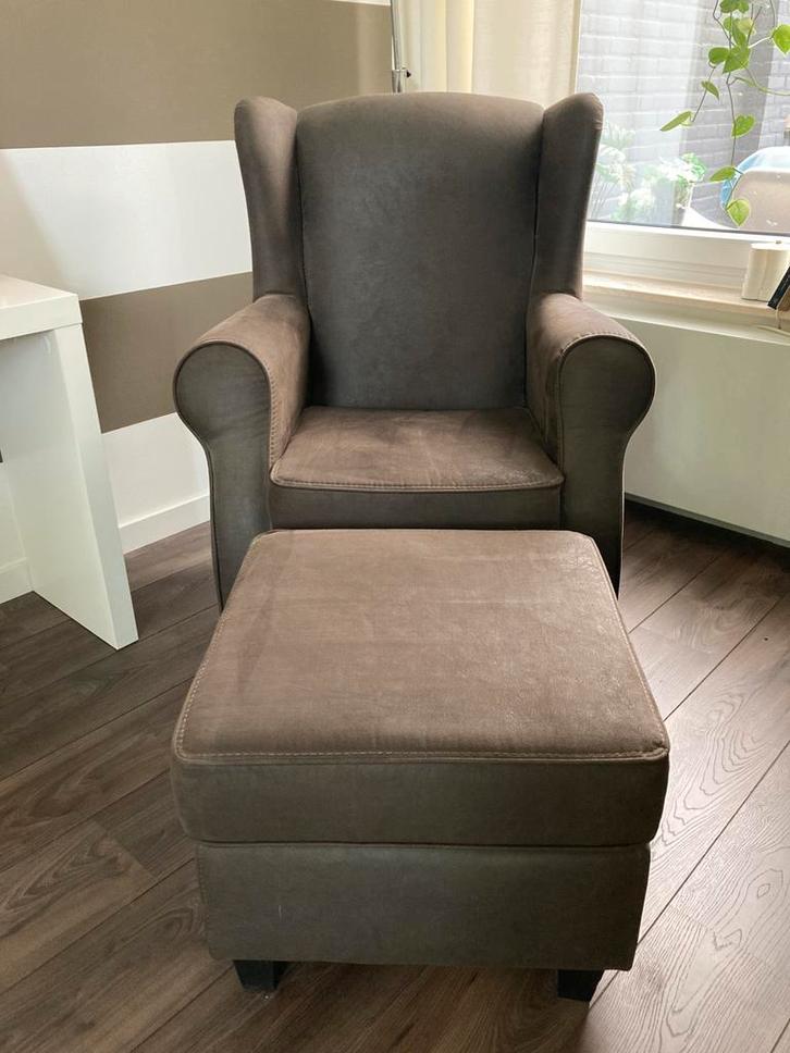 Fauteuil van Pronto met bijpassende poef, goede staat, Huis en Inrichting, Fauteuils, Gebruikt, Stof, 75 tot 100 cm, 75 tot 100 cm