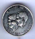 10 maart 1966 Beatrix en Claus zilverkl speldje ( K_006 ), Verzamelen, Verzenden, Nieuw, Figuurtje, Speldje of Pin
