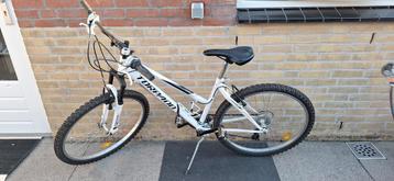 Mountainbike 26 inch - 44 cm meisje beschikbaar voor biedingen