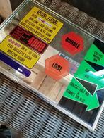 Prachtige oude display gokkast in topstaat 33 x 23 cm., Reclamebord, Gebruikt, Ophalen of Verzenden, X