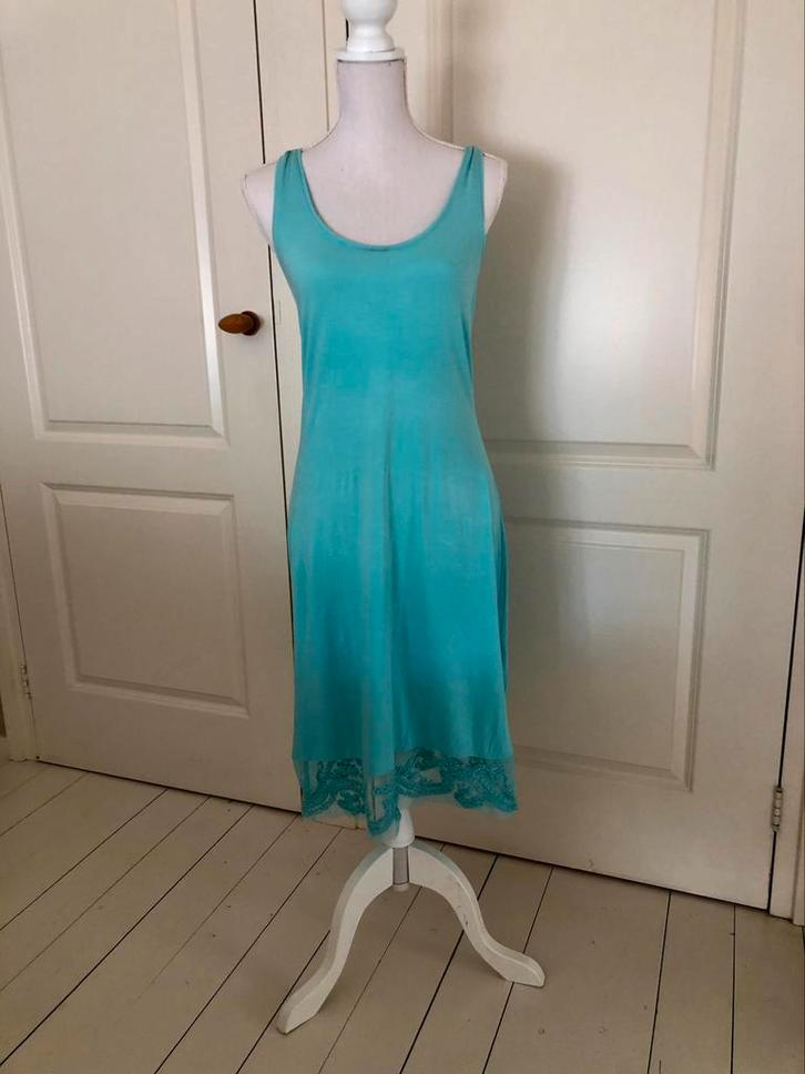 Didi Slipdress / Onderjurk / Kant / Turquoise / S, Kleding | Dames, Jurken, Zo goed als nieuw, Maat 36 (S), Groen, Onder de knie