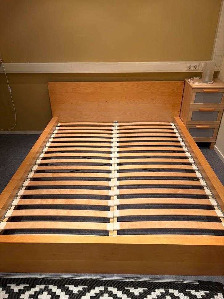 Ikea 2-persoons ledikant., Huis en Inrichting, Slaapkamer | Bedden, Gebruikt, Tweepersoons, 160 cm, 200 cm, Hout, Ophalen