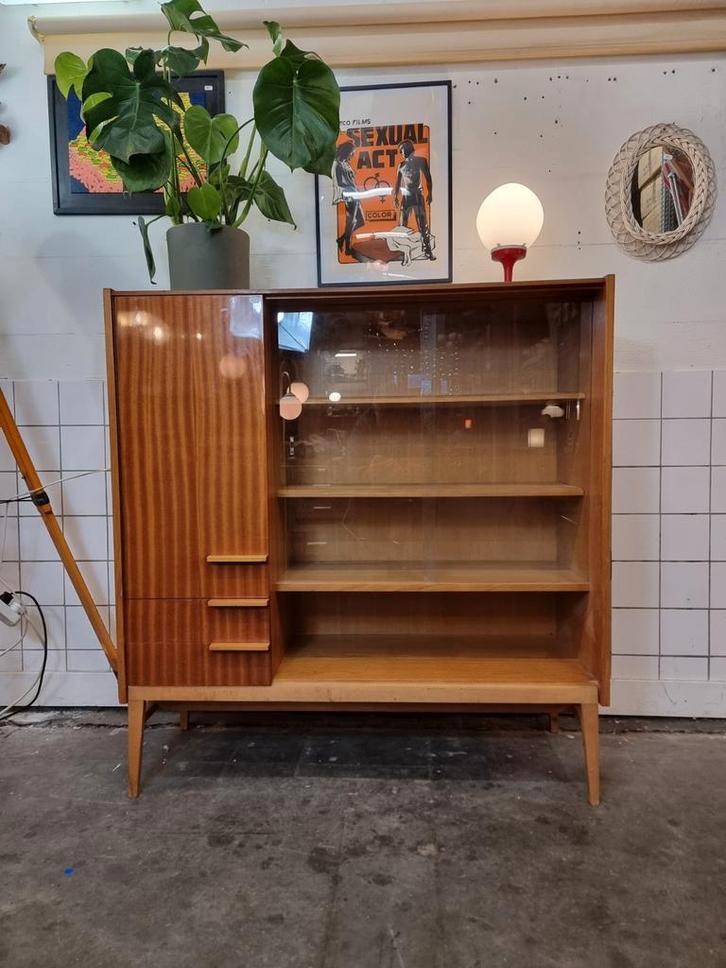 Vintage wandkast met vitrine jaren 60, Huis en Inrichting, Kasten | Secretaires, Zo goed als nieuw, Ophalen