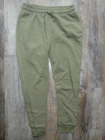 Pull & Bear lange broek groen joggingbroek maat 28 / XS-S beschikbaar voor biedingen