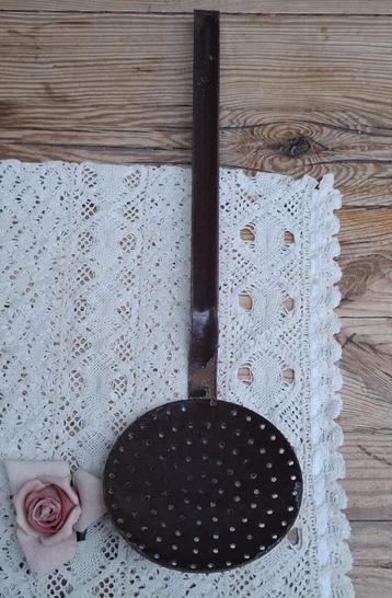 Oude Franse bruin emaille schuimspaan beschikbaar voor biedingen