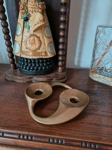 Bronzen design kandelaar van Michael Harjes  beschikbaar voor biedingen