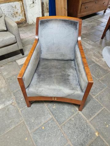 Art Deco fauteuil  beschikbaar voor biedingen