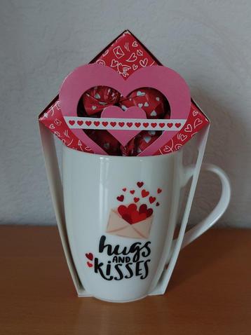 Hugs and Kisses mok te koop beschikbaar voor biedingen