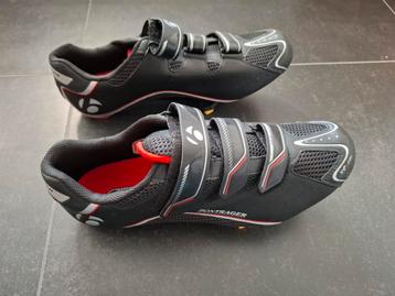 mountainbike/wielren schoenen 43/44 + klikpedalen  beschikbaar voor biedingen