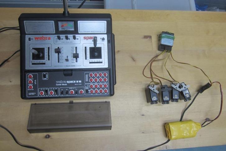 VINTAGE:  Webra Space 6/18 , en  Webra Vario-mix goed getest, Hobby en Vrije tijd, Modelbouw | Radiografisch | Vliegtuigen, Gebruikt