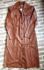 Bruine Lederlook Jurk Stretch Geisha Maat 36, Kleding | Dames, Ophalen of Verzenden, Zo goed als nieuw, Maat 36 (S), Onder de knie