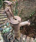 Oude ijzeren waterpomp, Ophalen, Gebruikt, Handmatig, Bronpomp