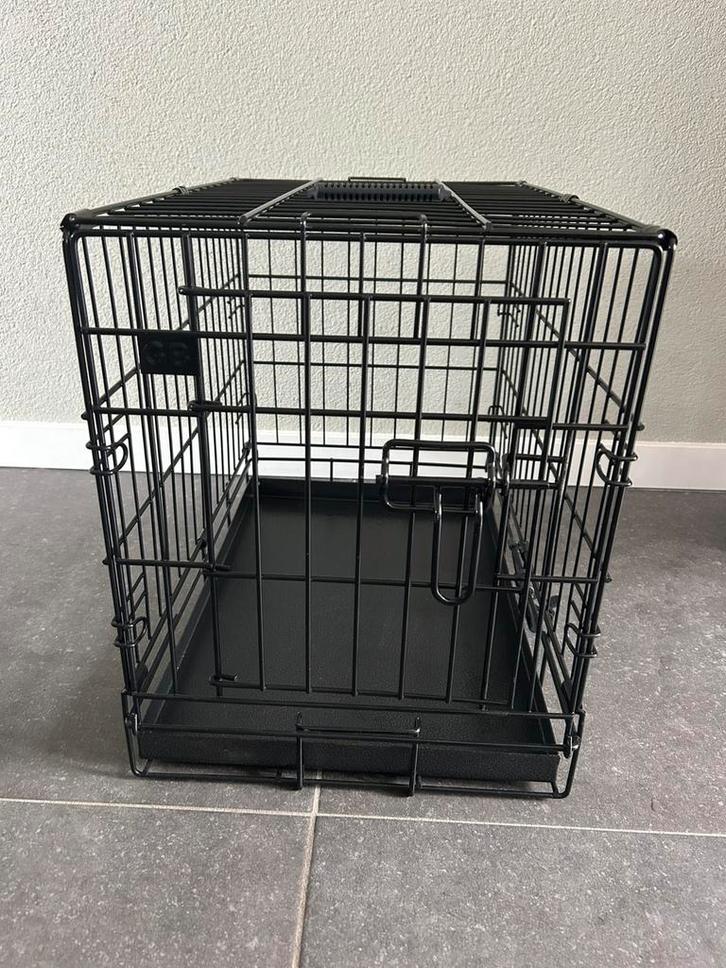 Kleine bench, Dieren en Toebehoren, Hondenhokken, Zo goed als nieuw, Minder dan 65 cm, Minder dan 75 cm, Ophalen of Verzenden