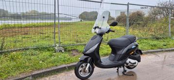 Piaggio Zip 2012 - 1e eigenaar beschikbaar voor biedingen