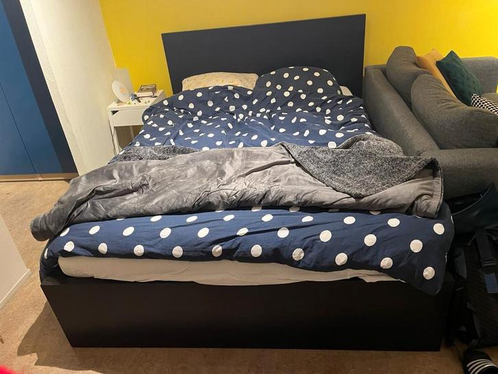 Ikea Malm bed 140cm incl. lattenbodem en matras, Huis en Inrichting, Slaapkamer | Bedden, Gebruikt, Twijfelaar, 140 cm, 200 cm