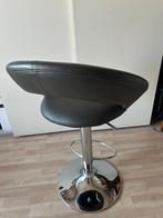 Mooie barkruk, Huis en Inrichting, Barkrukken, Ophalen, 60 tot 90 cm, Zo goed als nieuw, Metaal