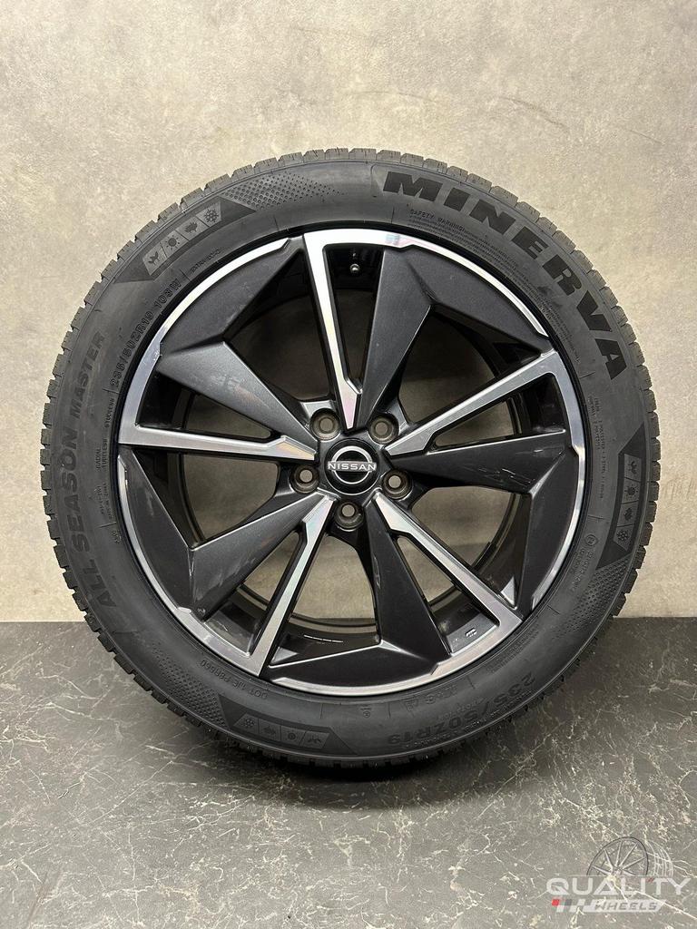 19” Nissan Qashqai J12 Velgen + all season Banden 235/50/19, Auto-onderdelen, 19 inch, Gebruikt, -, -