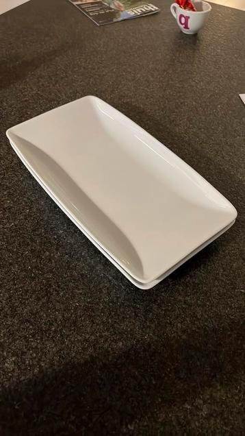 Ikea 365 servier bord + grijse gratis beschikbaar voor biedingen