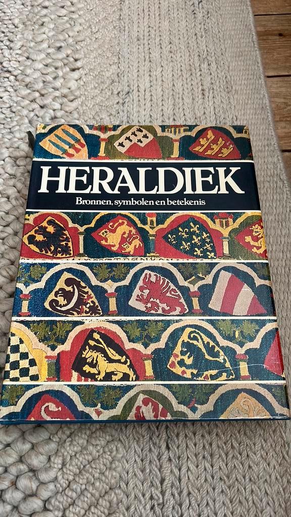 Heraldiek bronnen symbolen en betekenis Elsevier, Boeken, Geschiedenis | Wereld, Gelezen, Europa, Ophalen of Verzenden