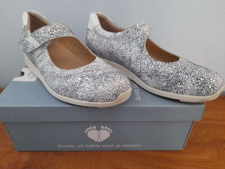 Durea schoenen grijs wit  maat 5  wijdte H, Kleding | Dames, Schoenen, Zo goed als nieuw, Overige typen, Grijs, Ophalen