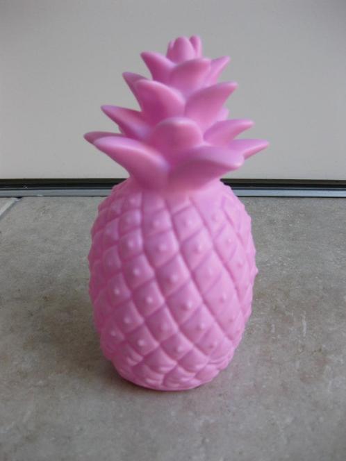 Lampje roze ananas met originele doos, Kinderen en Baby's, Kinderkamer | Inrichting en Decoratie, Zo goed als nieuw, Lamp, Ophalen of Verzenden